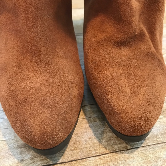 Markon camel colored suede boots. Size 9 1/2 - Picture 3 of 8